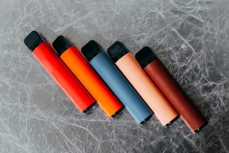 elektronická cigareta v nekuřácké restauraci průvodce pravidly, etikou a praktickými tipy pro hosty