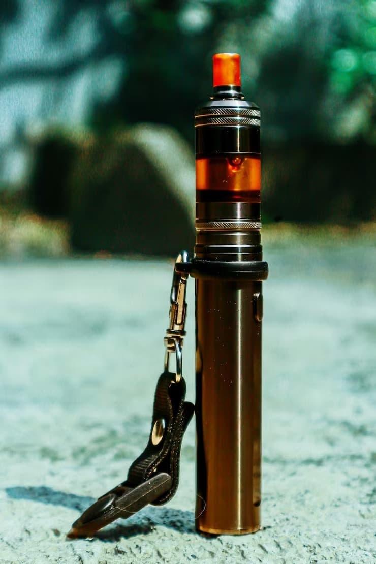 Jak funguje elektronická cigareta a co byste měli vědět před prvním použitím