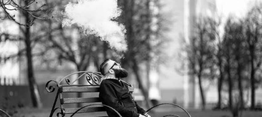 Co způsobuje kouření e cigaret a proč byste měli znát skrytá zdravotní rizika