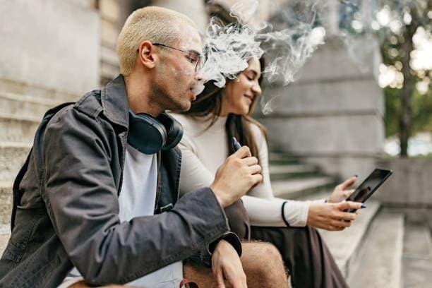 alkohol a moc cigaret pod drobnohledem odborníků – reálné dopady na zdraví a praktické tipy na omezení škod