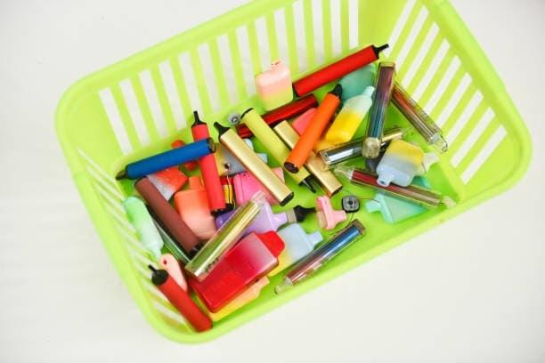 Šokující incident — američana zabila elektronická cigareta explodovala mu v ústech a vyvolala bezpečnostní varování