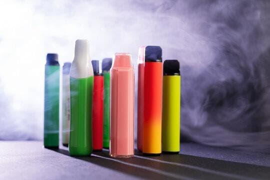 Elektronické cigarety bez nikotinu bez zbytečných mýtů a fakta o škodlivost jsou cigarety bez nikotinu skutečně méně škodlivé