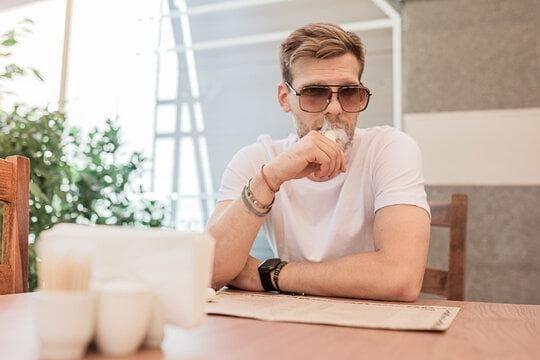 Praktický průvodce cedule zákaz používání elektronických cigaret v restauracích, kancelářích a na veřejných prostorech – vzory, umístění a právní doporučení