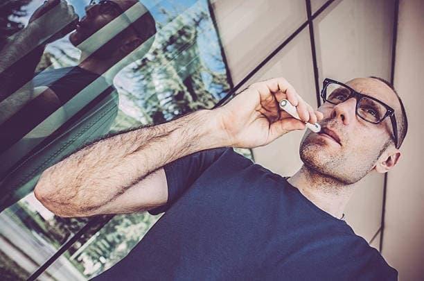 alkohol a moc cigaret pod drobnohledem odborníků – reálné dopady na zdraví a praktické tipy na omezení škod