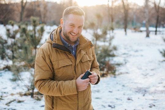 Jak vybrat certifikované elektronické cigarety – průvodce bezpečností, recenze značek a nákupní tipy